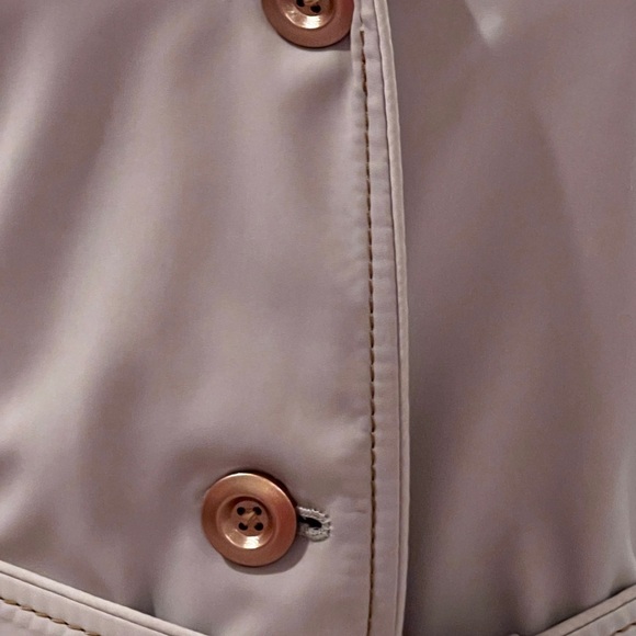 Merona Tan Trench Coat with Classic Design and Water-Resistant Fabric - Picture 4 of 8